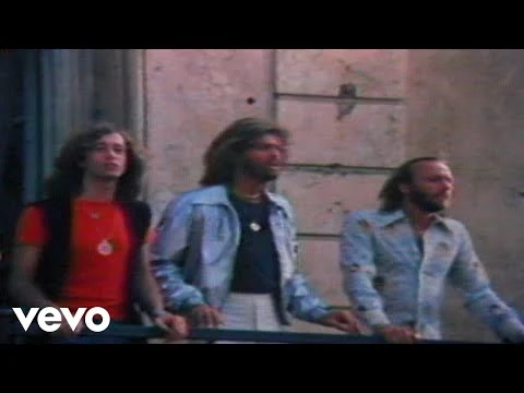 画像 Bee Gees - Stayin' Alive (1977年の曲)